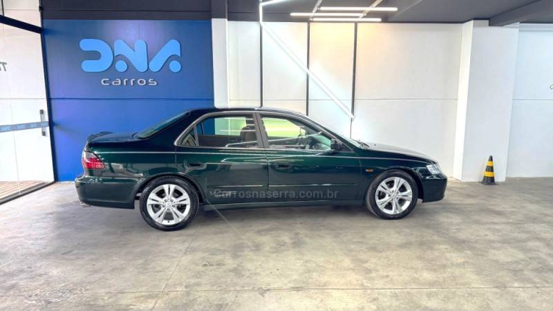 HONDA - ACCORD - 1998/1998 - Verde - R$ 39.900,00