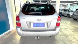 HYUNDAI - TUCSON - 2009/2010 - Prata - R$ 45.900,00