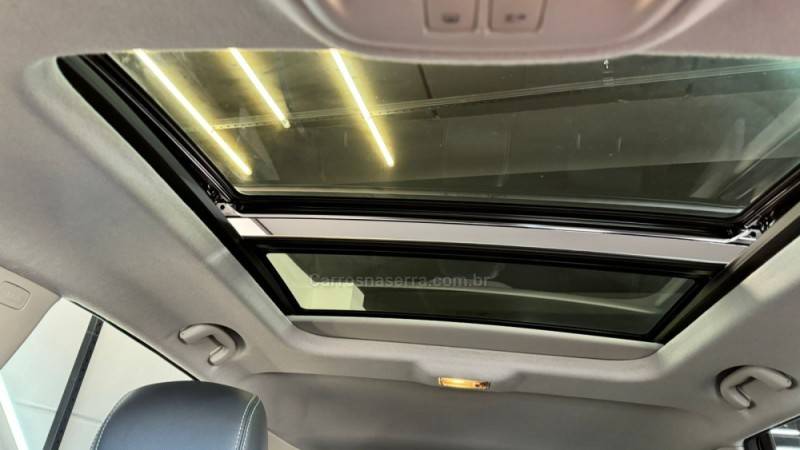 CHEVROLET - TRACKER - 2020/2021 - Preta - R$ 112.900,00