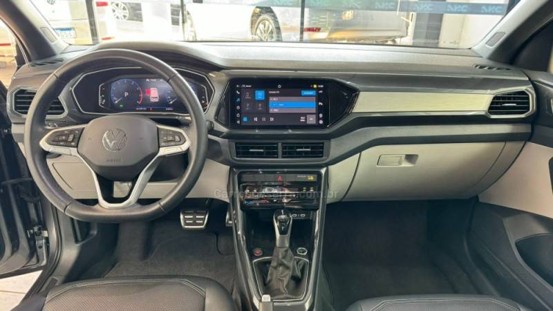 VOLKSWAGEN - T-CROSS - 2023/2024 - Cinza - R$ 152.900,00