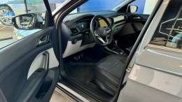 VOLKSWAGEN - T-CROSS - 2023/2024 - Cinza - R$ 152.900,00