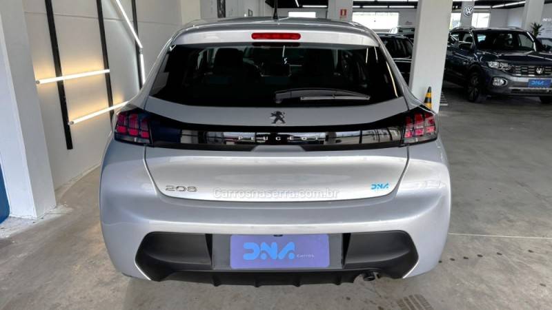 PEUGEOT - 208 - 2021/2021 - Prata - R$ 75.900,00