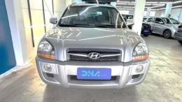 HYUNDAI - TUCSON - 2009/2010 - Prata - R$ 45.900,00