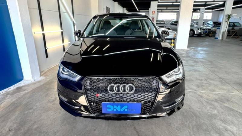 AUDI - A3 - 2014/2014 - Preta - R$ 95.900,00