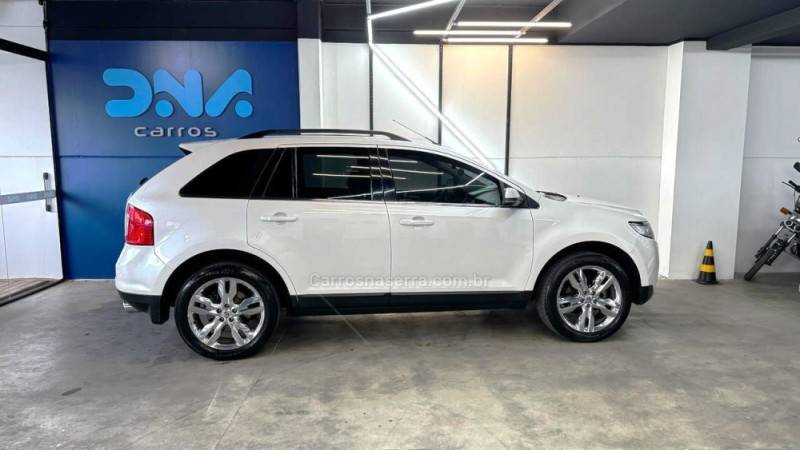 FORD - EDGE - 2012/2013 - Branca - R$ 68.900,00